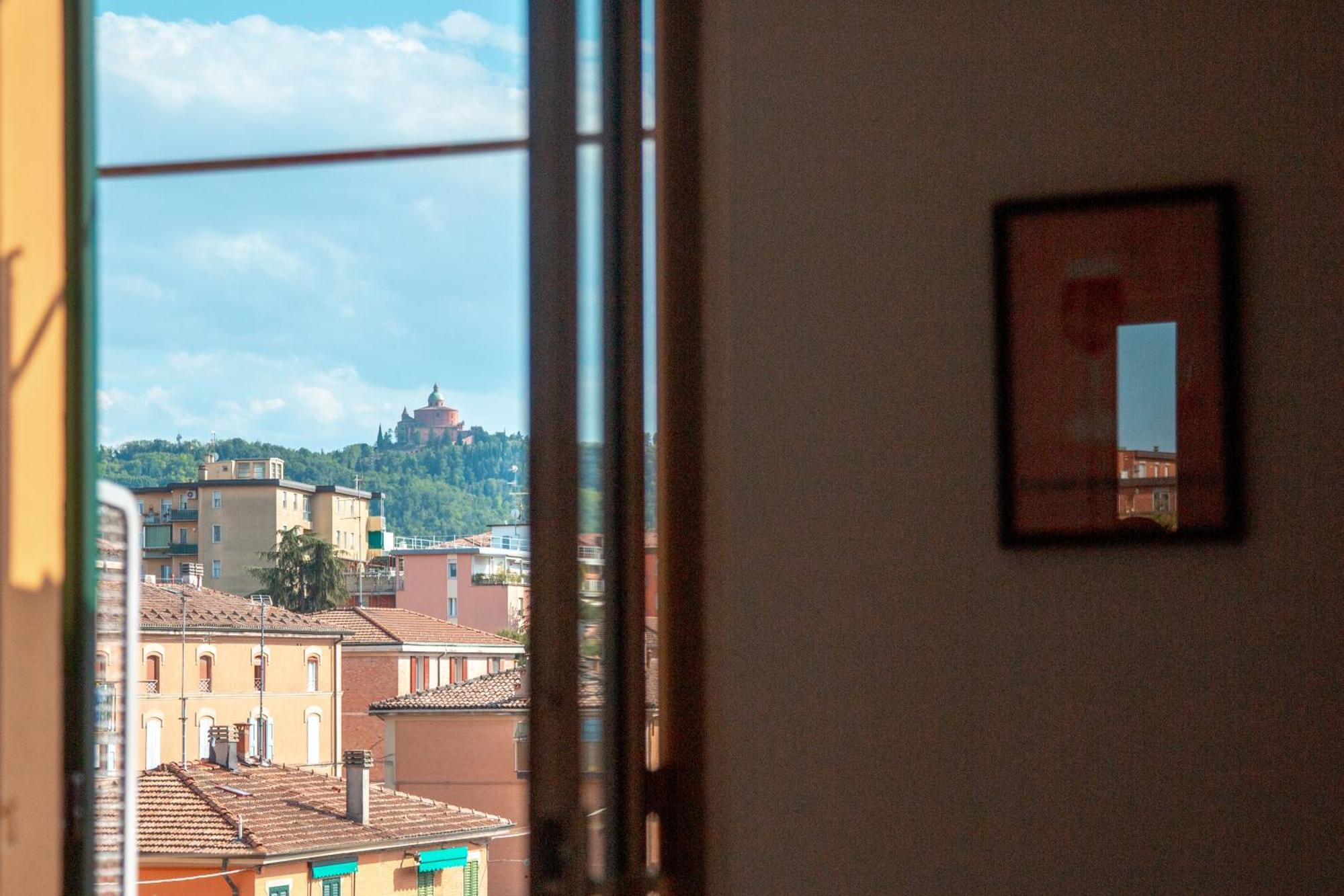 Appartamento Accogliente Con Vista San Luca Bologna Exterior foto